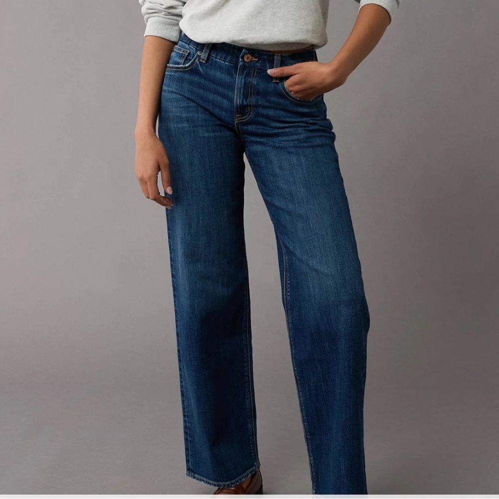AE Stretch Curvy High-Waisted Stovepipe Jean